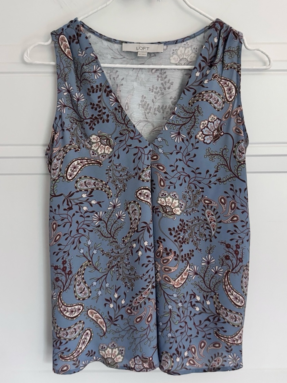 LOFT Paisley Sleeveless V-Neck Blouse Blue, XS